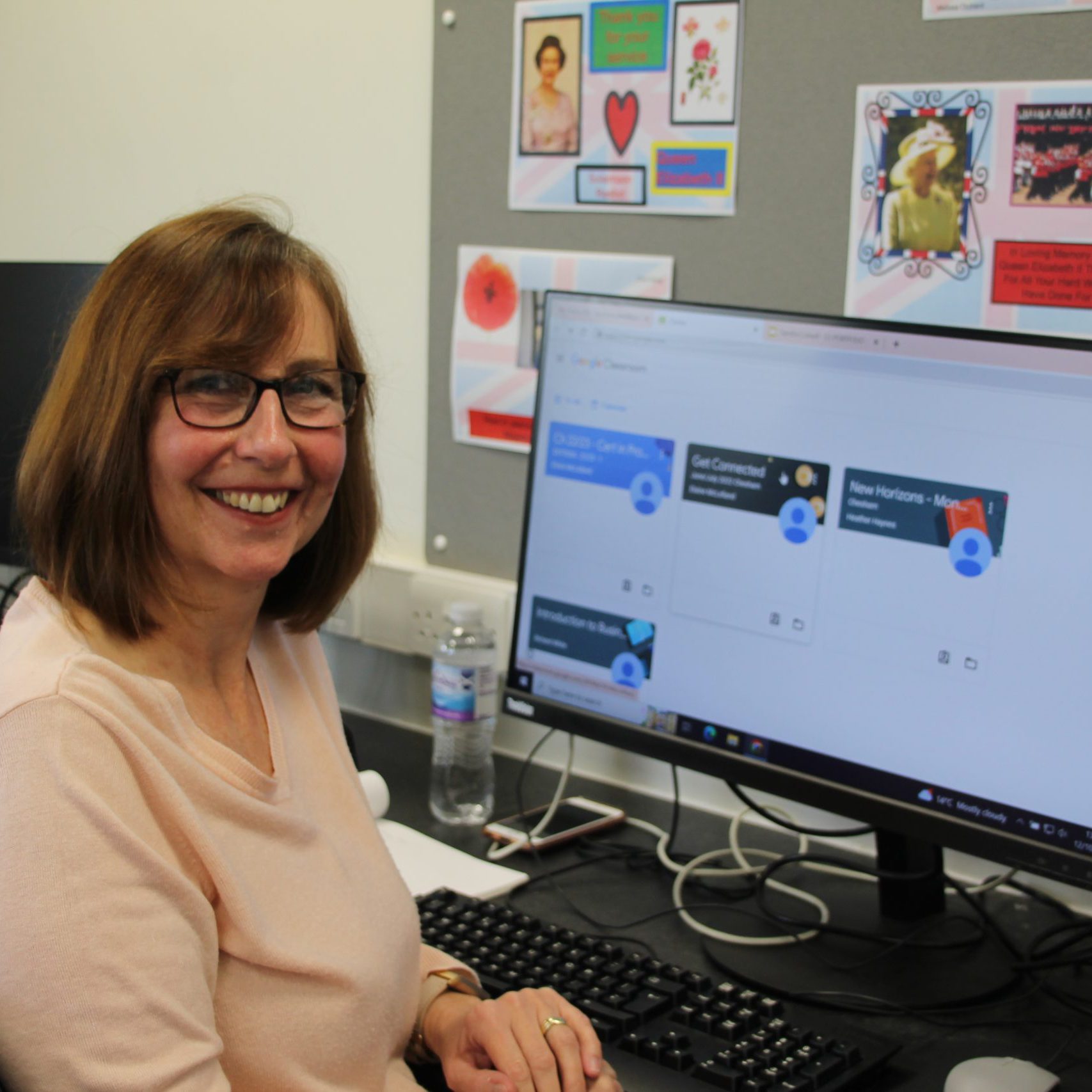 woman at computer screen