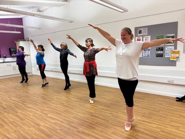 Golden Swans - Adult Ballet Dancing